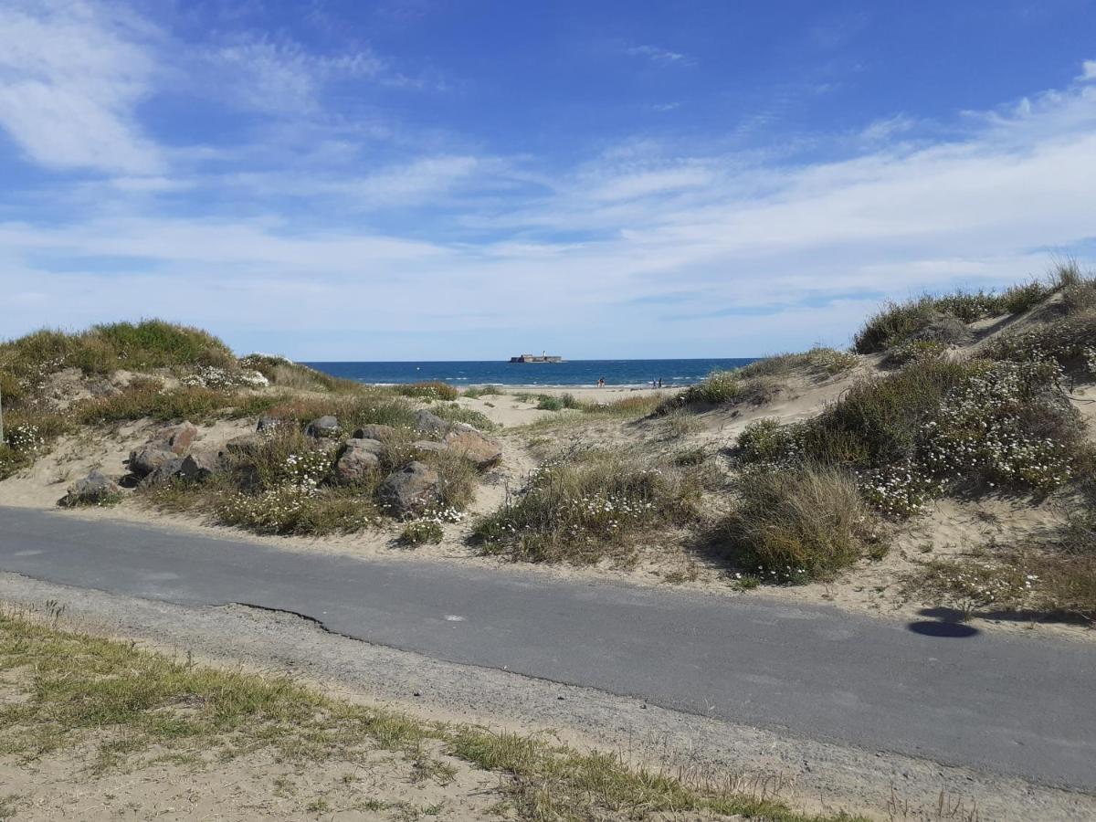 App 4 pers, accès direct plage, parking, Terrasse Agde Extérieur photo